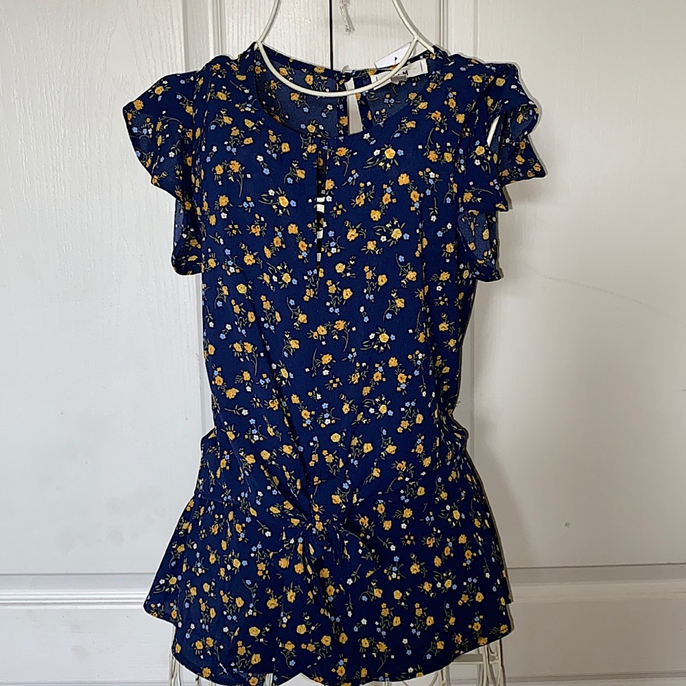 Blue with yellow flowers top, size small, never worn still has tag